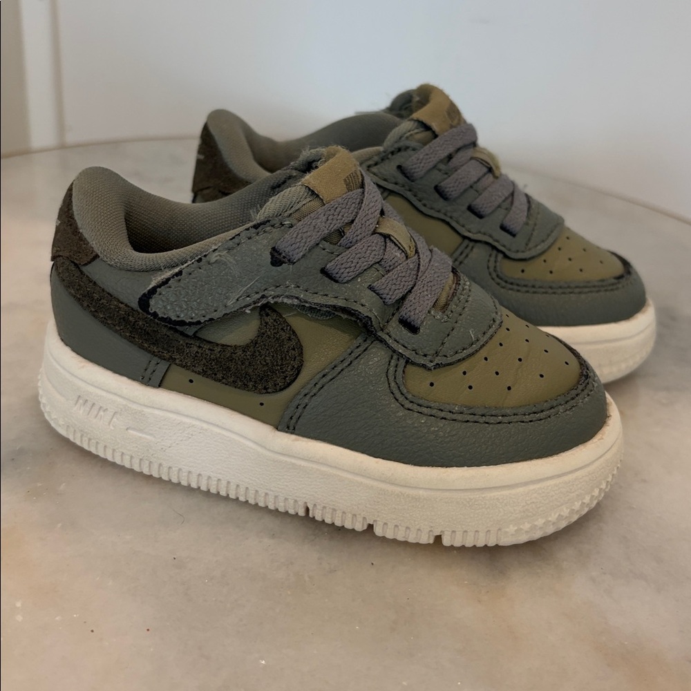 Kids Olive Green Low-Top Sneakers with Lace Closure